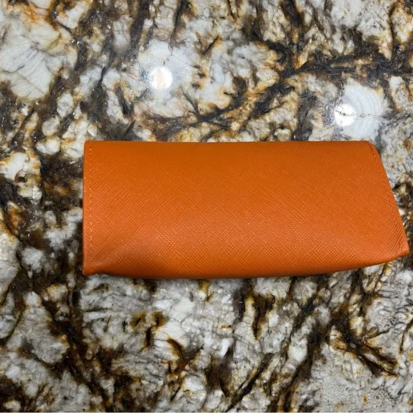 Orange Tory Burch sunglass case - Picture 3 of 7